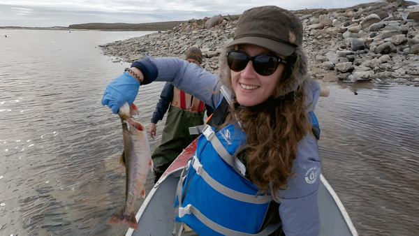 <p>La doctorante a passé deux semaines à la station de recherche de Cambridge Bay, au Nunavut, en 2018 puis en 2019.</p>