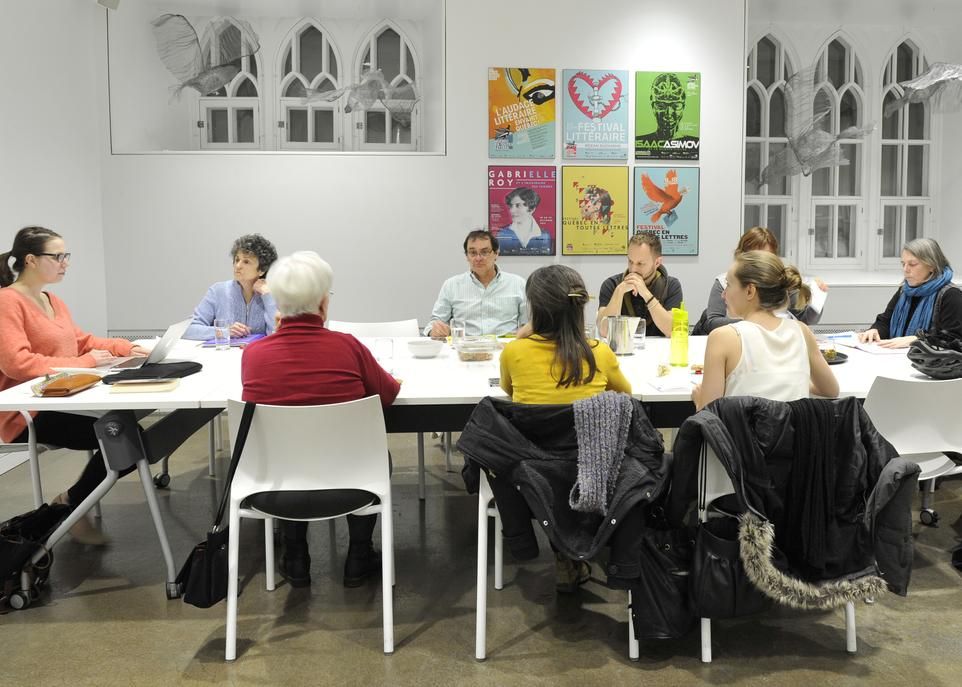 Le Club de lecture du premier roman se réunit chaque mercredi à la Maison de la littérature. Son objectif est de faire de la littérature une expérience collective et de placer le lecteur au cœur des échanges.
