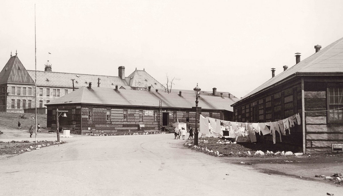 Les Cove Fields en 1942