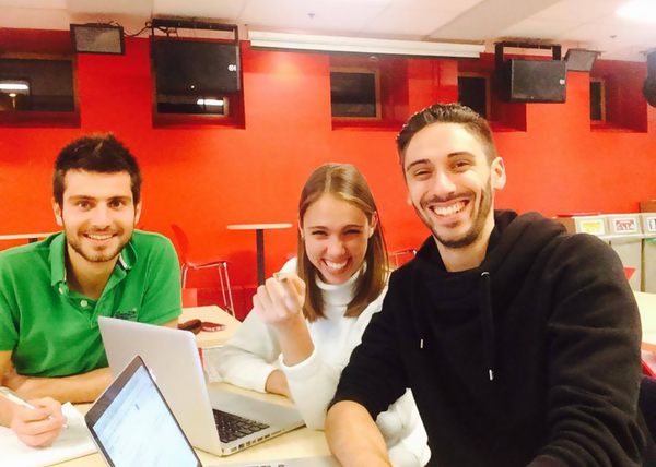 Les trois animateurs de la nouvelle émission La tectonique des nations diffusée à CHYX 94.3.