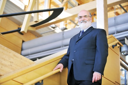 Robert Beauregard, doyen de la Faculté de foresterie, de géomatique et de géographie: «Dans un monde idéal, le bois pourrait être le matériau principal de 80 % des nouveaux bâtiments».