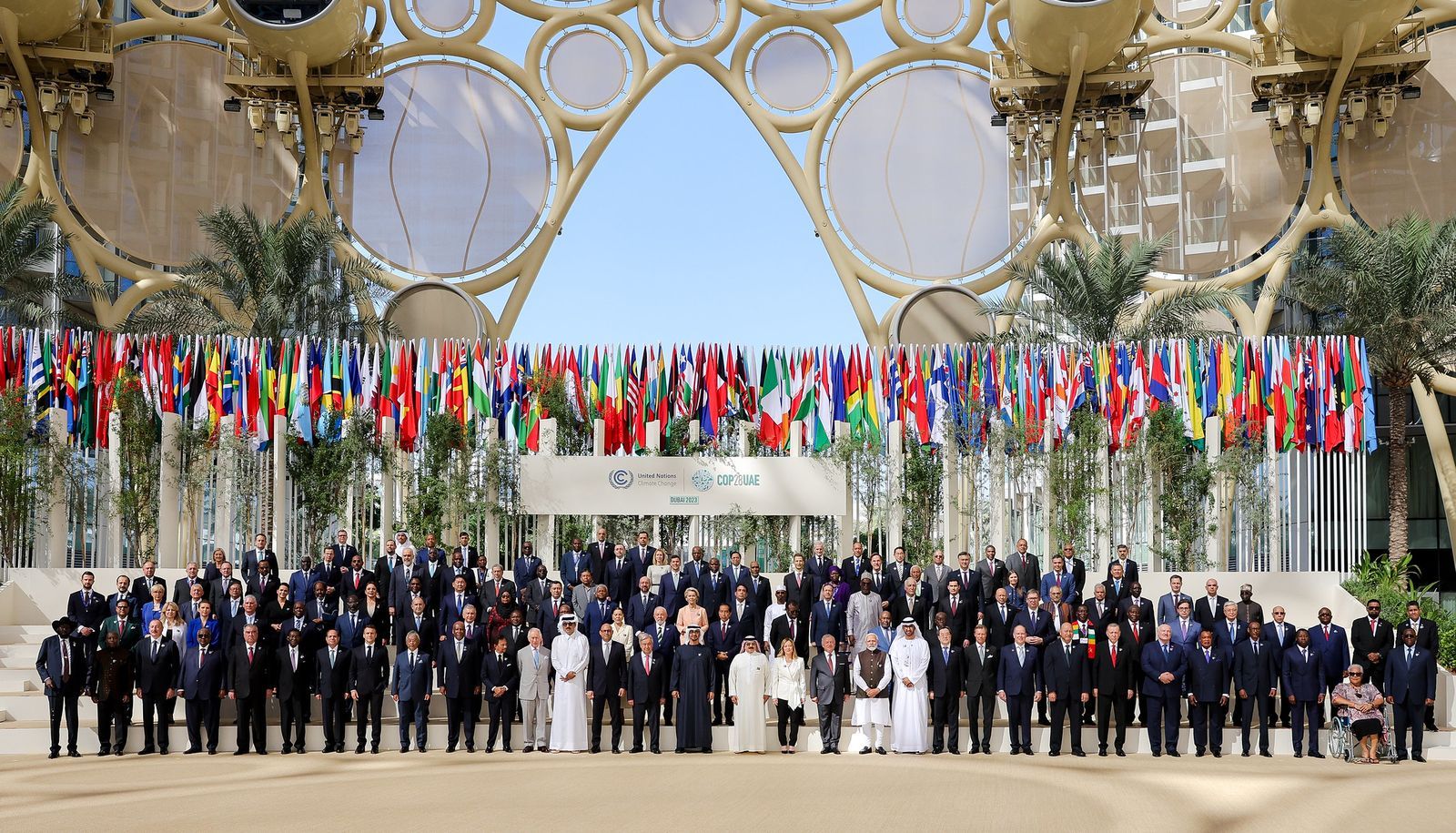 <p>Les chefs d’État et de gouvernement de près de 200 pays étaient présents à la COP28.</p>