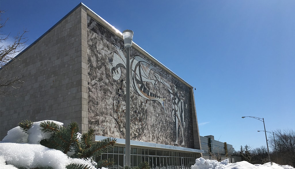 L'Homme devant la Science, de Jordi Bonet, au pavillon Adrien-Pouliot de l'Université Laval.