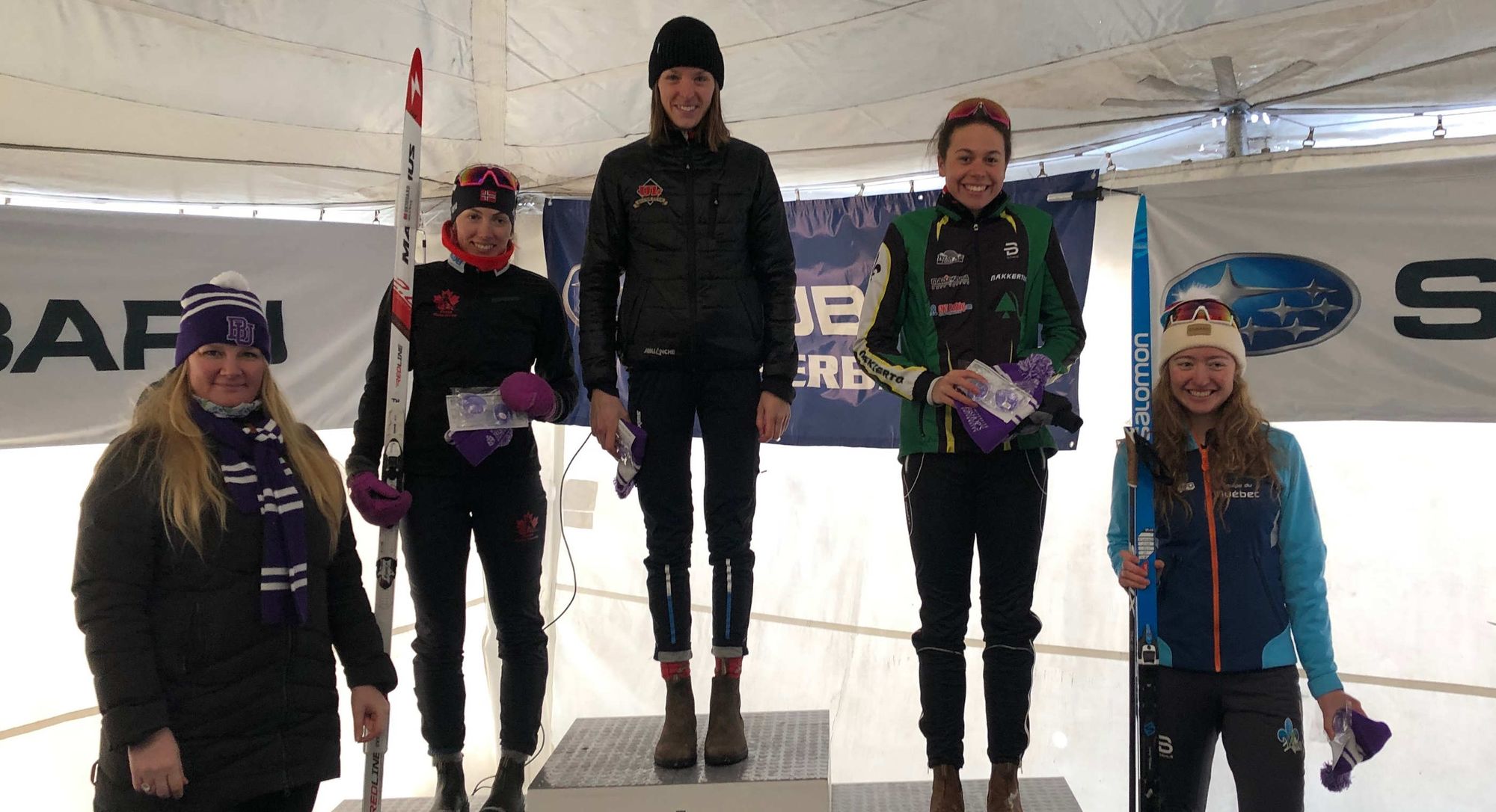 Andrée-Anne Théberge, fondeuse du Club Rouge et Or, sur le podium au Championnat de l’Est canadien au Mont-Orford.