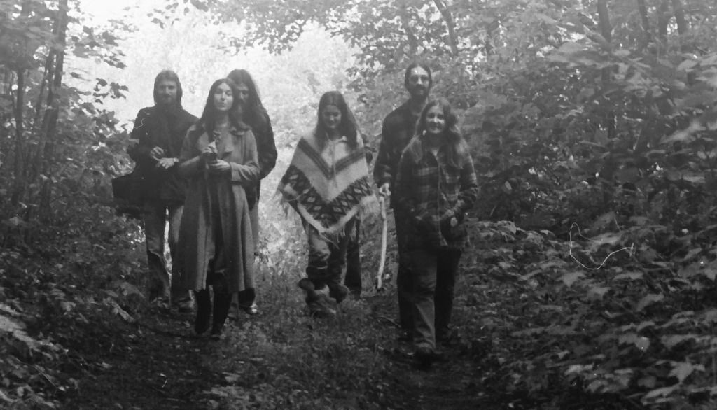 <p>Les amis derrière les Productions Kosmos, en 1973.</p>