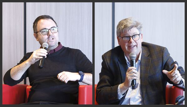 Les professeurs Marc-André Bodet et Éric Montigny, du Département de science politique de l’Université Laval, lors de la table ronde du 13 février sur le financement des partis politiques au Québec.