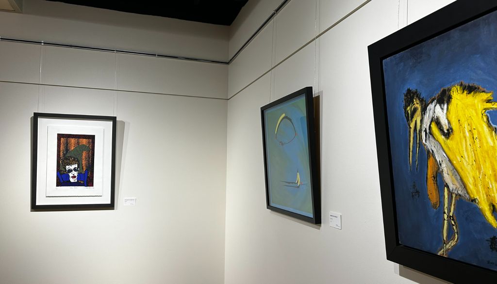 Un autre angle de l'exposition qui démontre la vaste palette de la collection.