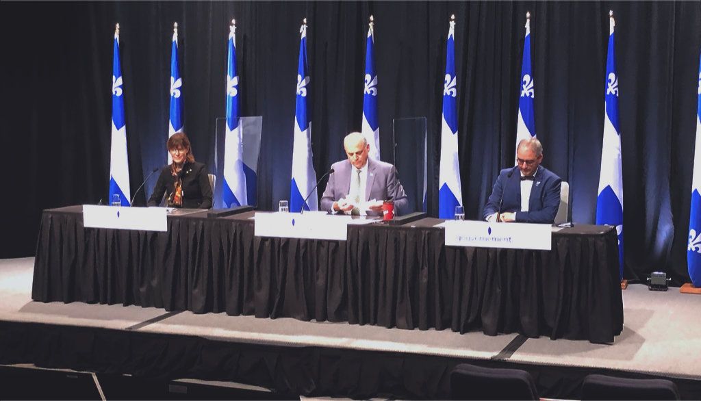 <p>Lors de la conférence de presse annonçant la formation du Conseil de l'innovation (de gauche à droite): Sophie D'Amours, rectrice de l'Université Laval et présidente du Conseil, Pierre Fitzgibbon, ministre de l'Économie et de l'Innovation, et Luc Sirois, innovateur en chef du Québec.</p>