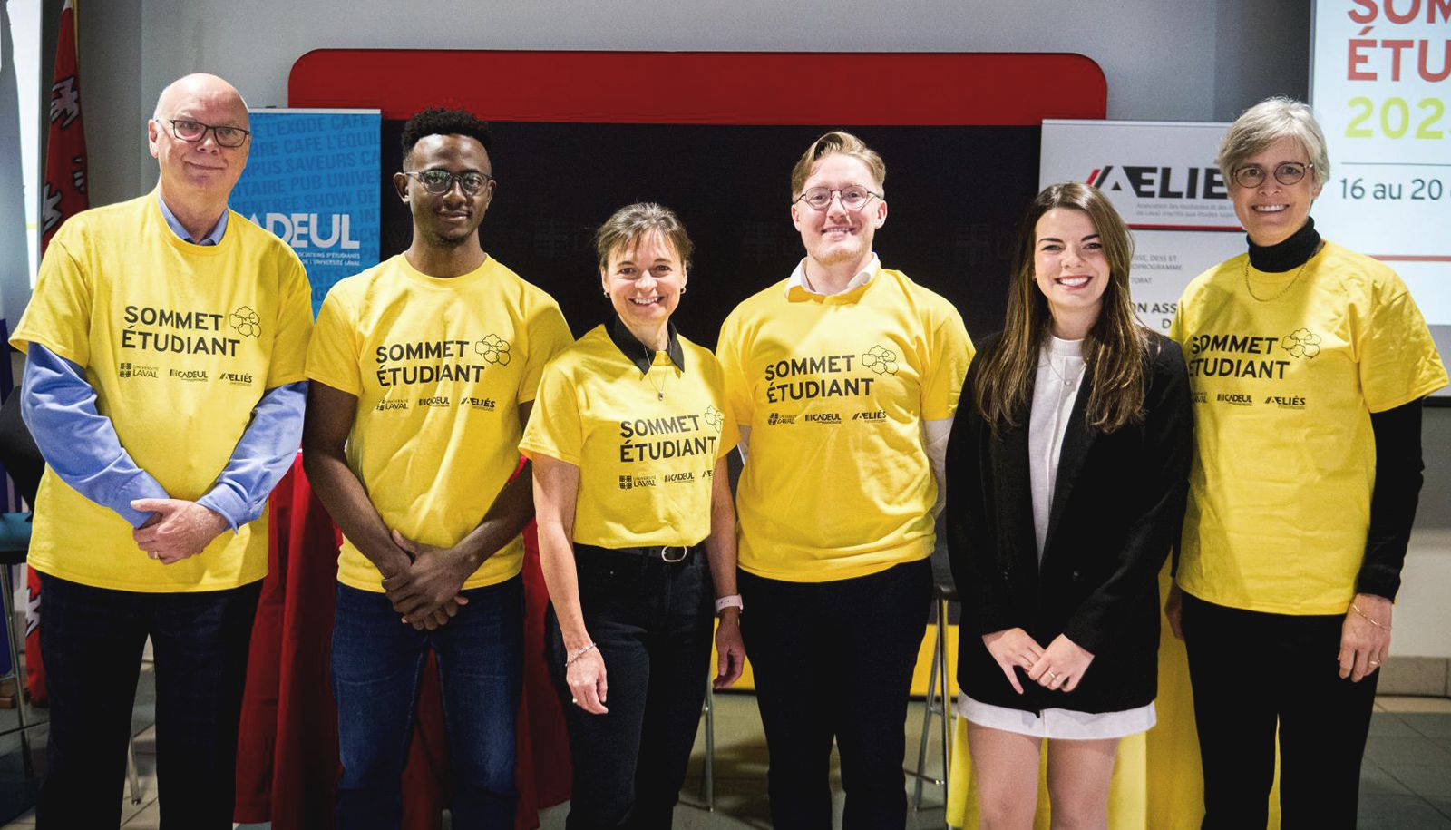 <p>En marge de la cérémonie de lancement du Sommet étudiant, le 16 octobre. De gauche à droite: Mario Asselin, adjoint parlementaire à la ministre de l’Enseignement supérieur, Frank Kenfack Jumetio, président de l’AELIES, Cathia Bergeron, vice-rectrice aux études et aux affaires étudiantes, responsable de la santé, James Boudreau, président de la CADEUL, Alexane Drolet, journaliste et animatrice des ateliers thématiques, et Sophie D’Amours, rectrice.</p>