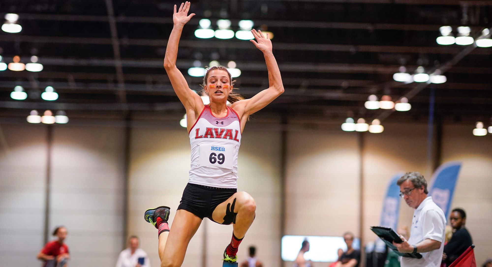 Audrey Leduc, du club d'athlétisme Rouge et Or.