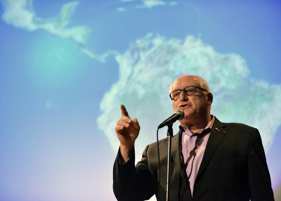 Orateur passionné, Bernard Voyer n'a pas eu de mal à transmettre sa motivation aux participants du colloque.
