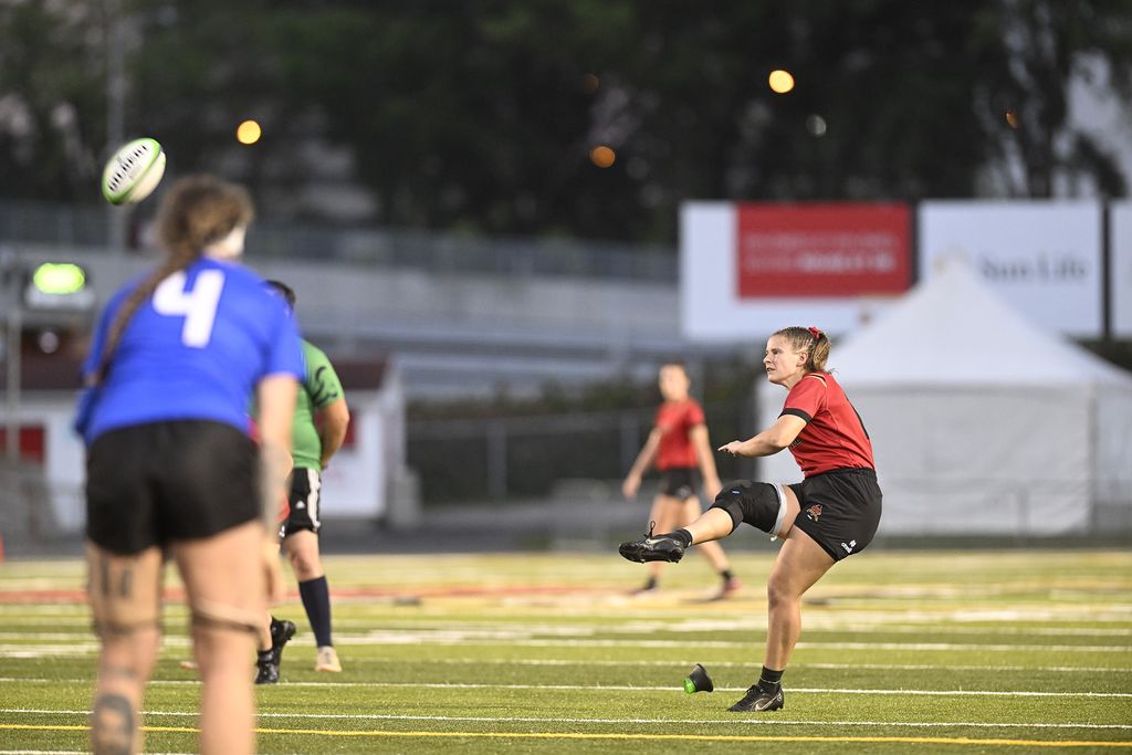 Audrey Champagne, du club de rugby Rouge et Or de l'Université Laval.