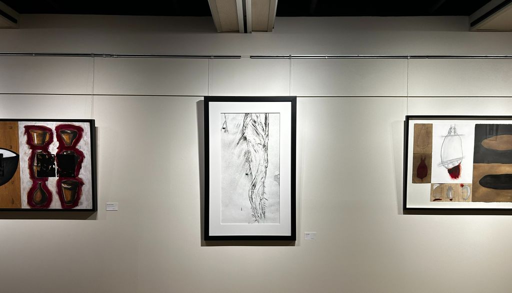 Un aperçu de l'exposition Évolution. Au centre, Anatomo VII, un procédé photographique de 1992 signé Ivan Binet.