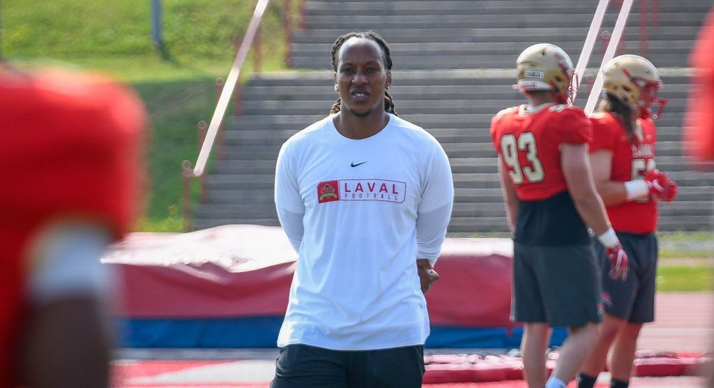 <p>Kean Harelimana, nouveau responsable des secondeurs du club de football Rouge et Or de l'Université Laval.</p>