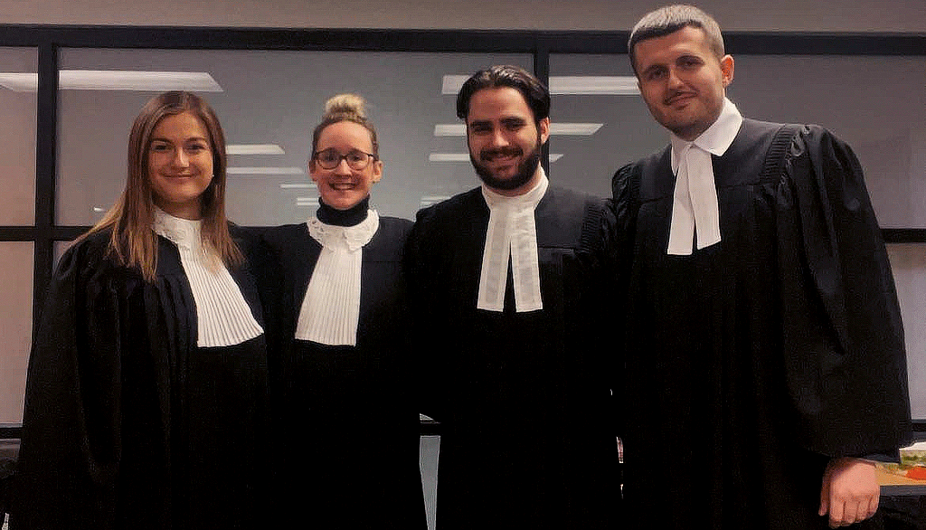<p>Camille Charlebois, Lidia Côté, Frédéric Magnan et Fabrice Turgeon représentaient l'Université Laval au concours cette année.</p>