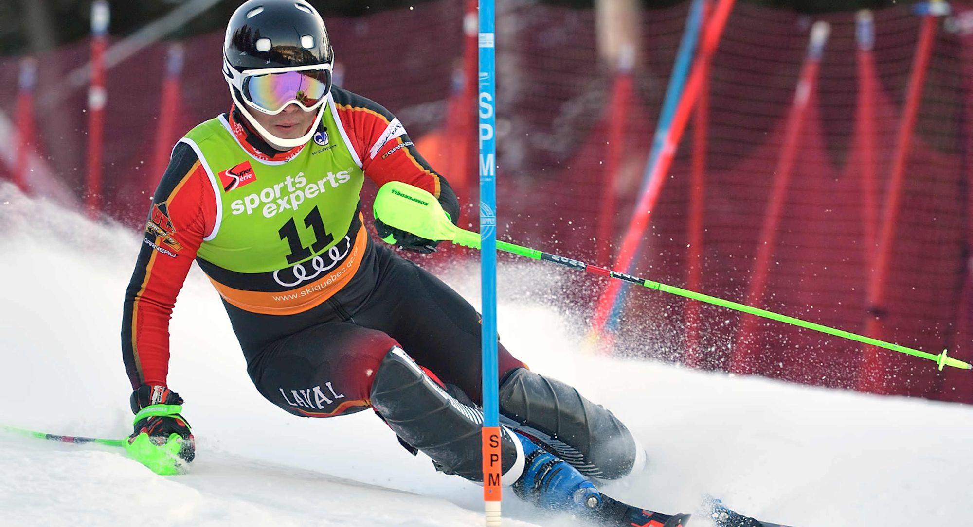 Samuel Lamhamedi, étudiant-athlète du Club de ski alpin Rouge et Or.