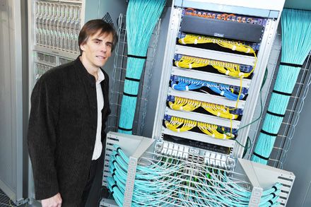 Marc Parizeau, professeur au Département de génie électrique et de génie informatique: «Le supercalculateur CLUMEQ/Québec constitue un saut quantique sur le plan de la puissance de calcul».