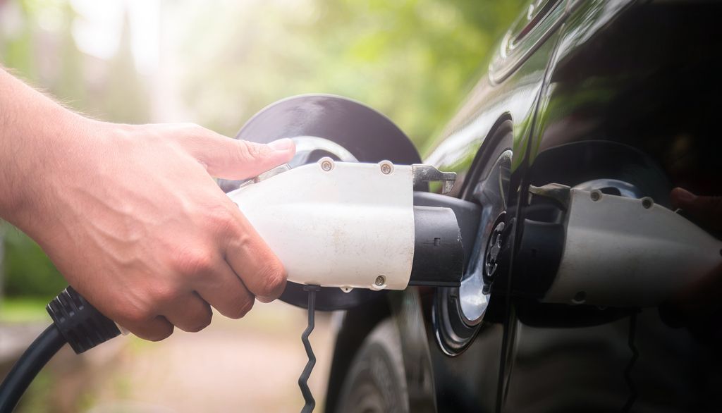 Lutter individuellement pour le climat peut se faire notamment par la voiture électrique, laquelle n’émet pas de gaz à effet de serre responsables du changement climatique.