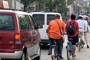 Difficile cohabitation: de 2004 à 2008, 12 000 cyclistes ont été tués ou blessés sur les routes du Québec.