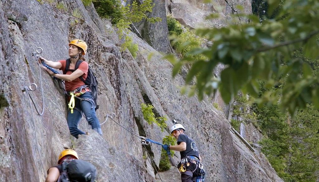 La coopérative Vallée Bras-du-Nord à Saint-Raymond de Portneuf est l’une des 13 coopératives visitées par le professeur Audebrand et son équipe. Cette destination plein air offre, entre autres, 80 kilomètres de sentiers de randonnée pédestre et de raquette, 100 kilomètres de sentiers de vélo de montagne et 17,5 kilomètres de descente de rivière.