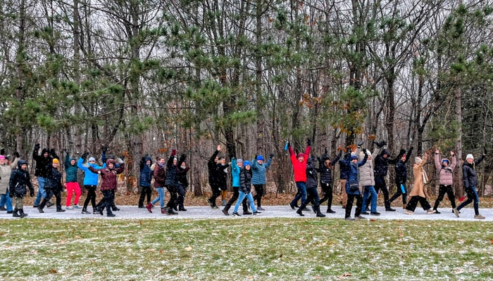 La première cohorte du Grand défi ULaval, appelée Marmotte, lors des marches rassembleuses du jeudi midi.