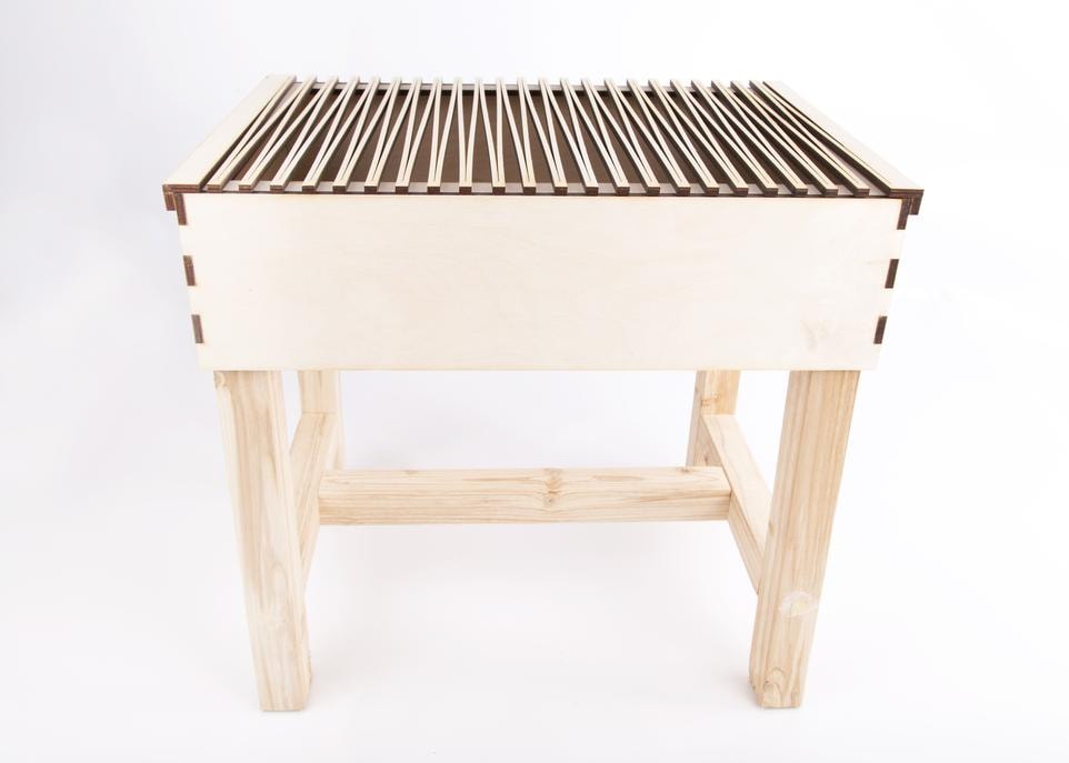 L'antithèse (table de rangement), par Antoine Michel et Étienne Lambert.