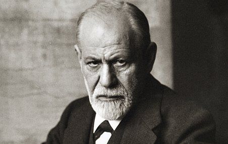 <p>Tout comme Socrate, Jésus, Jeanne d'Arc, Beethoven ou encore Charles Dickens, le père de la psychanalyse Sigmund Freud figure parmi ces grands noms qui ont déjà affirmé avoir entendu des voix qui les ont guidés, nourris ou inspirés.</p>