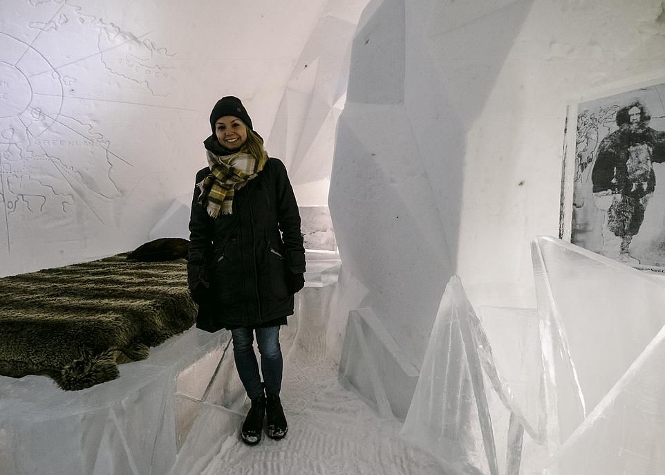 <p>Lauréate du premier prix, Marie-Claude Gravel reçoit une bourse et pourra dormir une nuit dans la suite qu'elle a conçue. </p>