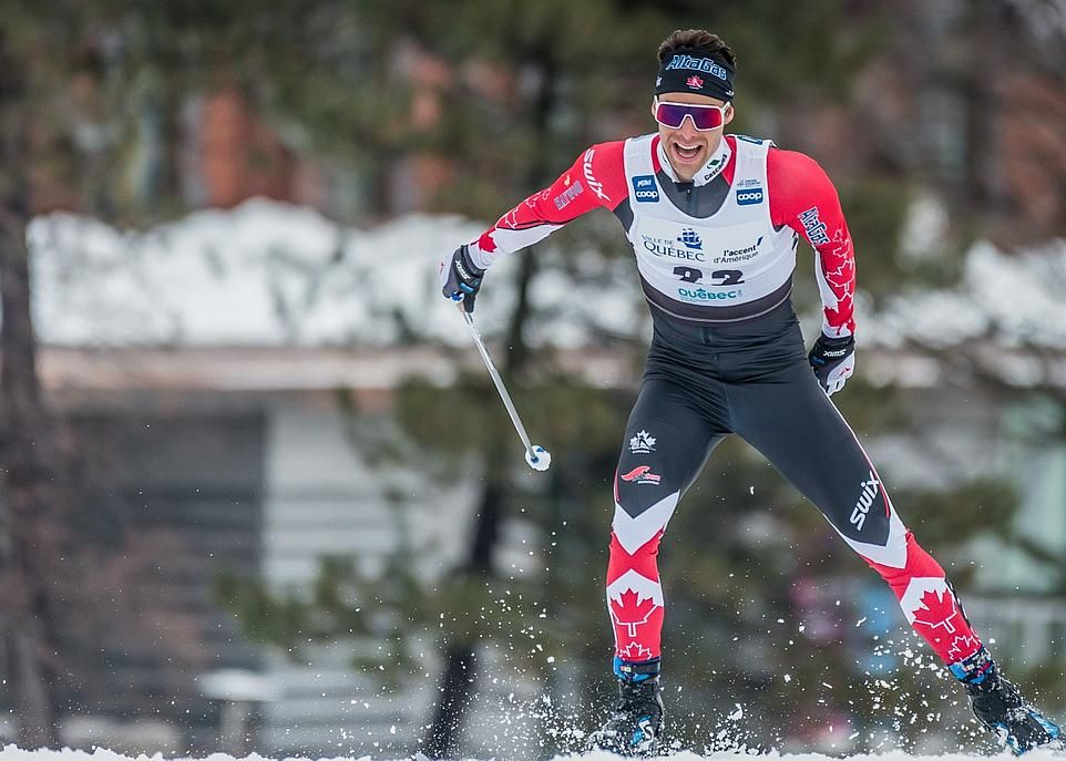 Le vendredi 22 mars, sur les plaines d’Abraham, Alex Harvey a terminé dixième du sprint de 15 kilomètres style libre. Le lendemain et le surlendemain, il a terminé deuxième à chacune de ses courses.