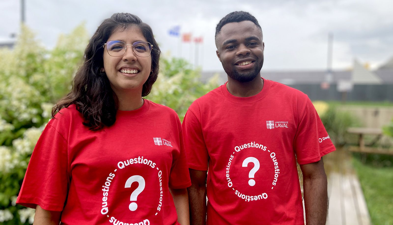 <p>Des étudiantes et des étudiants vêtus du <i>t-shirt</i> rouge de la Rentrée ULaval informeront et orienteront les visiteurs.</p>