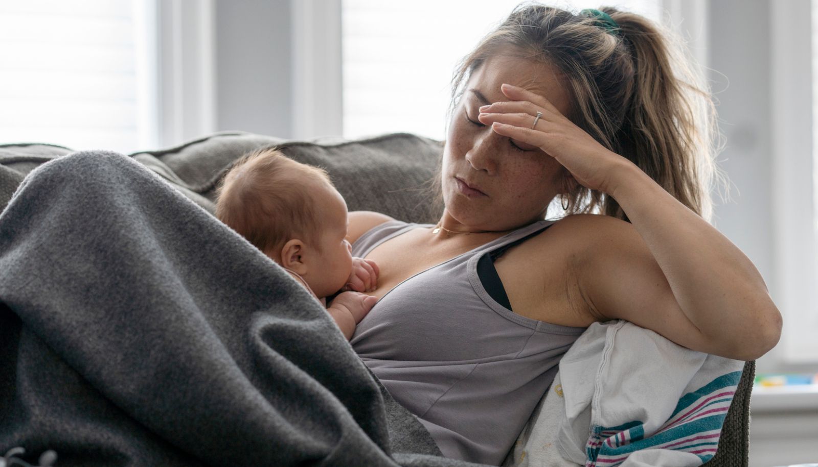 Les agents conversationnels considérés dans l'étude répondent à des questions portant sur la santé, la nutrition, l'allaitement, les habitudes de vie, mais aussi sur le sommeil, le stress et la santé psychologique.