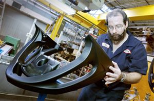 IPL, une société leader du secteur de la plasturgie de la MRC de Bellechasse, emploie plus de 900 personnes et commercialise plus de 400 produits différents.