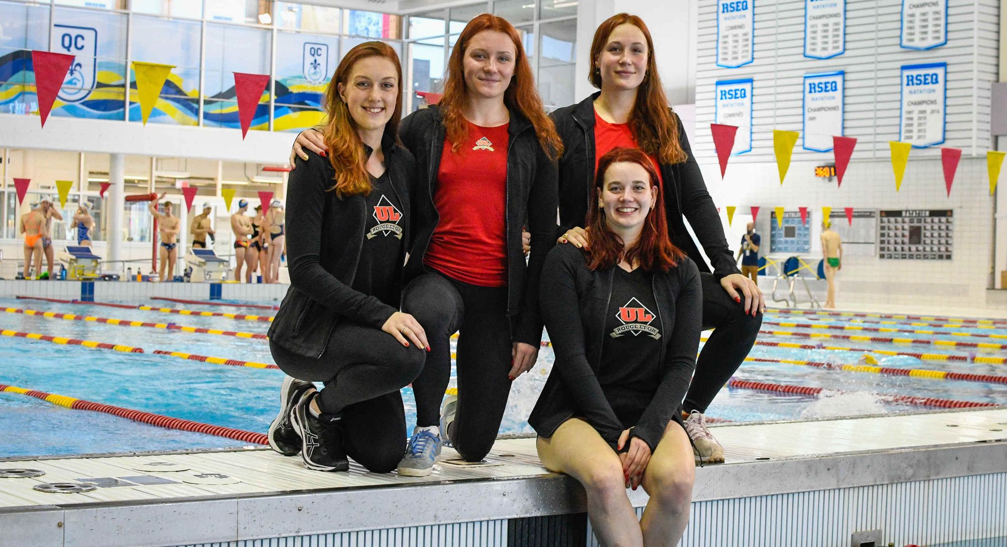 <p>Axelle Cara, Mélissande Hanicque, Alice Ponsardin et Morgane Dornic, nageuses du club Rouge et Or.</p>