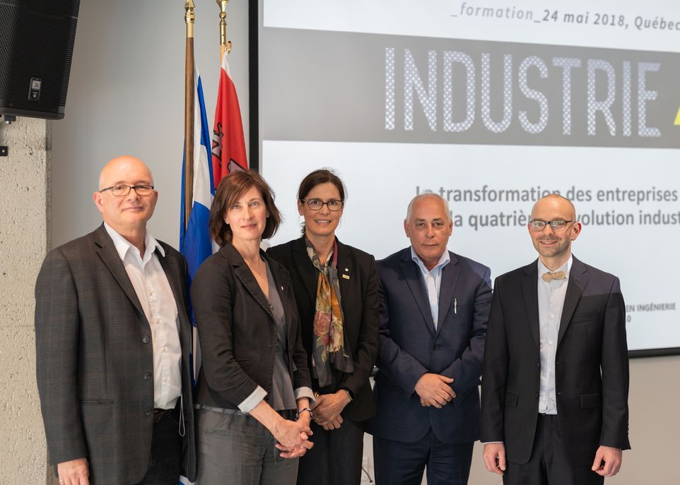 industrie-groupe-4113-credit-Ludwig-Dumetz