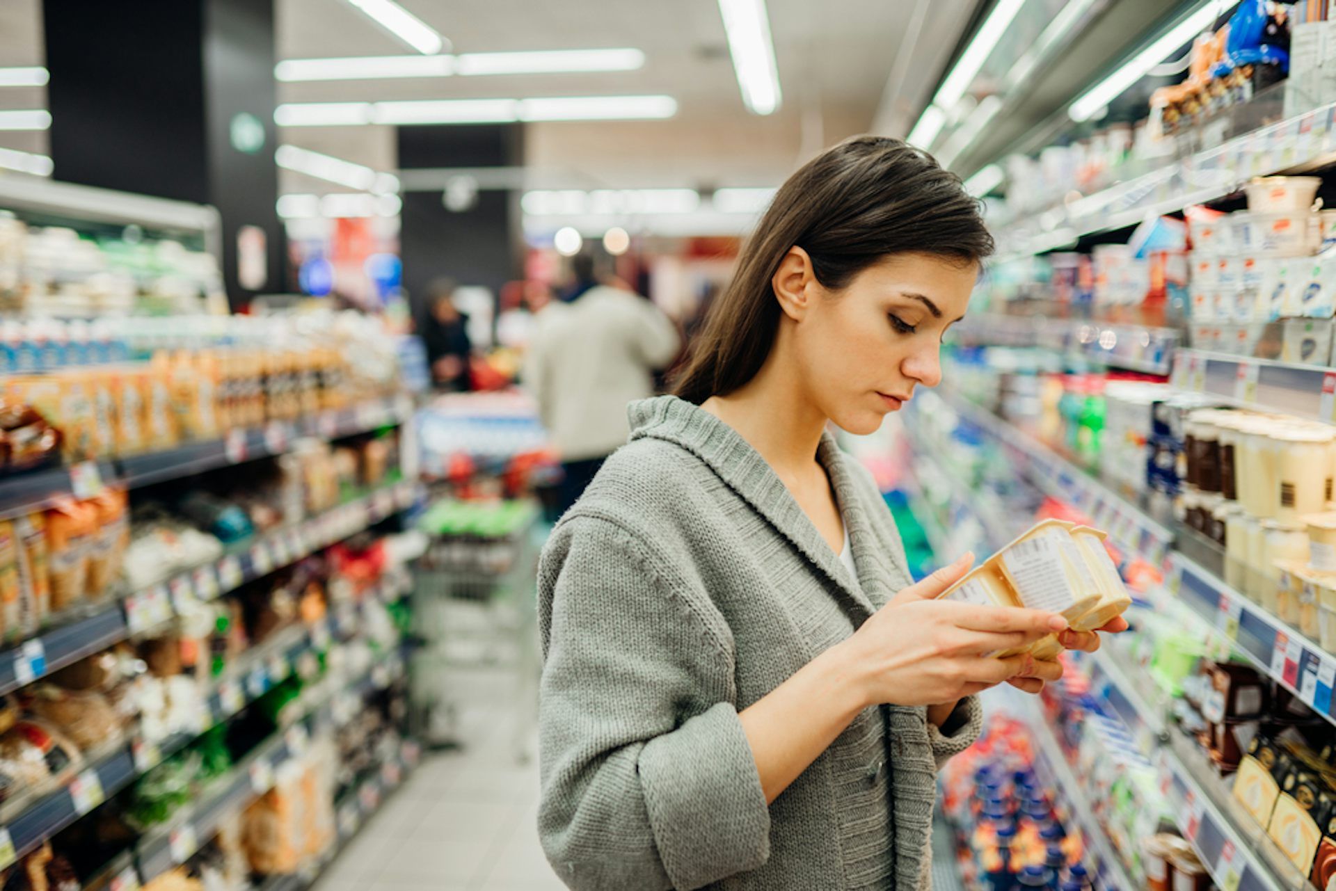 <p>Lors de l’achat d’aliments préemballés, les consommateurs allergiques se fient aux déclarations dans la liste d’ingrédients pour identifier les aliments sécuritaires.</p>