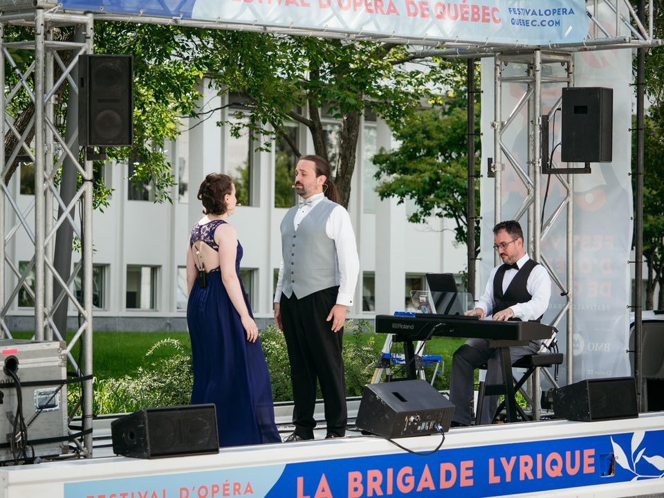 <p>Marie-Andrée Mathieu (mezzo-soprano), Hugo Laporte (baryton) et Jean-François Mailloux (pianiste).</p>