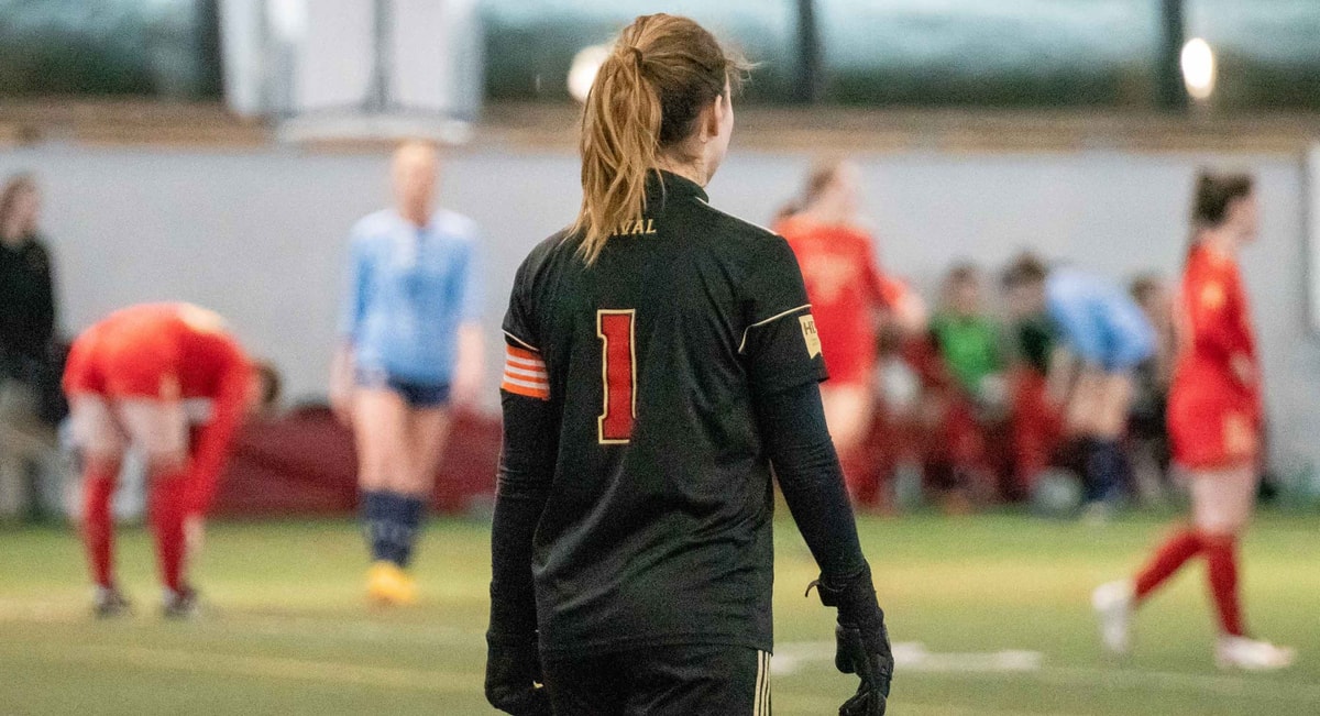 Myriam Labrecque, gardienne de but du club de soccer Rouge et Or de l'Université Laval.