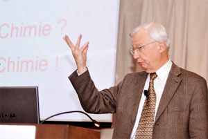 «Nous nous dirigeons vers une époque où la chimie sera adaptative, évolutive et même darwinienne, a prédit Jean-Marie Lehn.