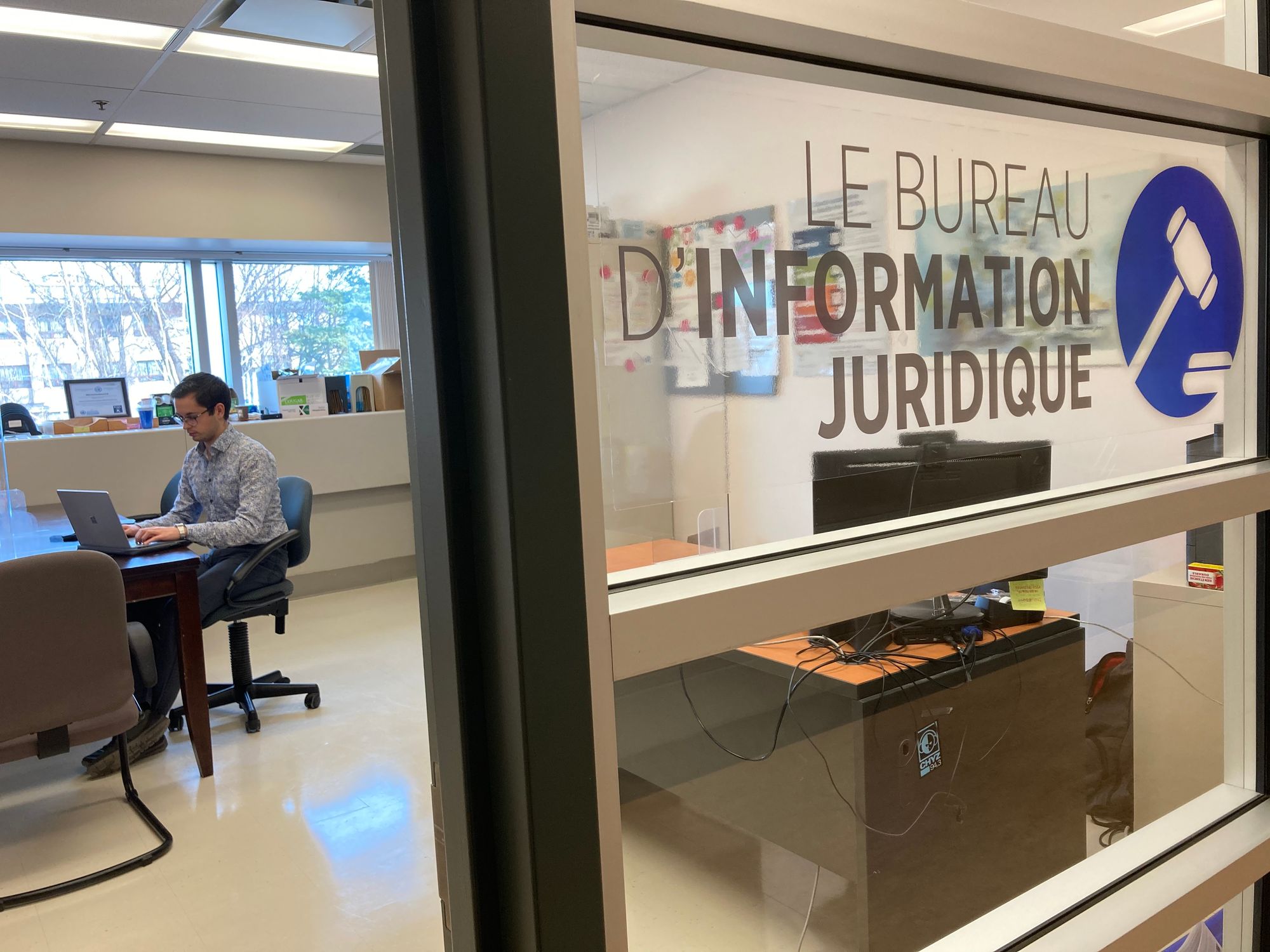 <p>Le Bureau d'information juridique est situé au local 2231 du pavillon Maurice-Pollack. Pour le moment, les services sont offerts uniquement en ligne. Pour plus d'information ou pour prendre rendez-vous: bijlaval.ca.</p>