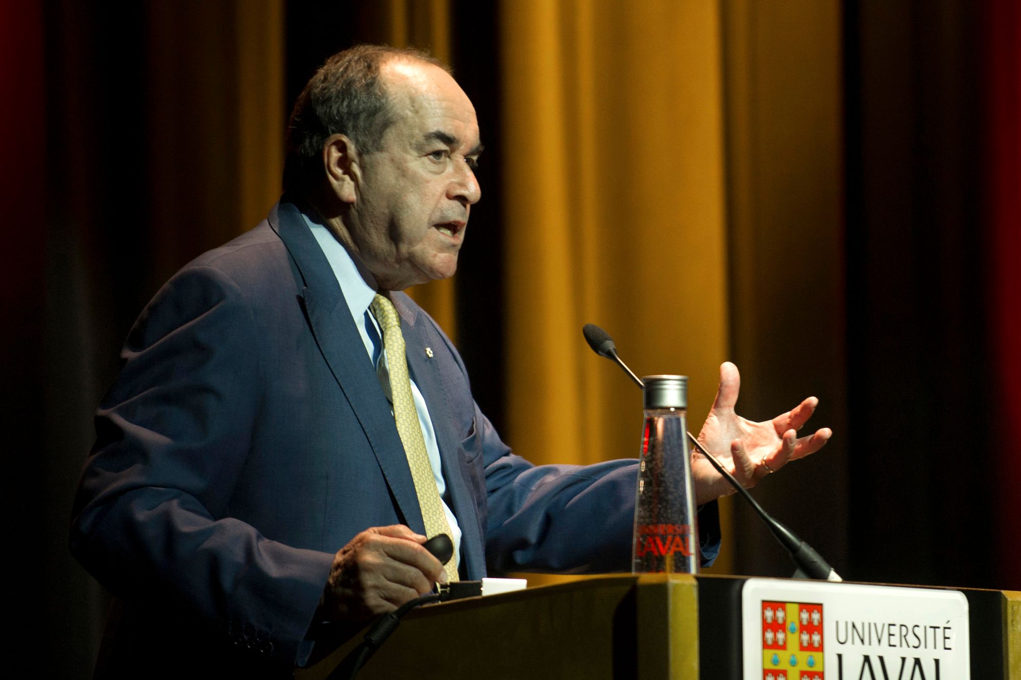 <p>Jean-François Lépine lors de la conférence du 10 octobre au Théâtre de la cité universitaire</p>