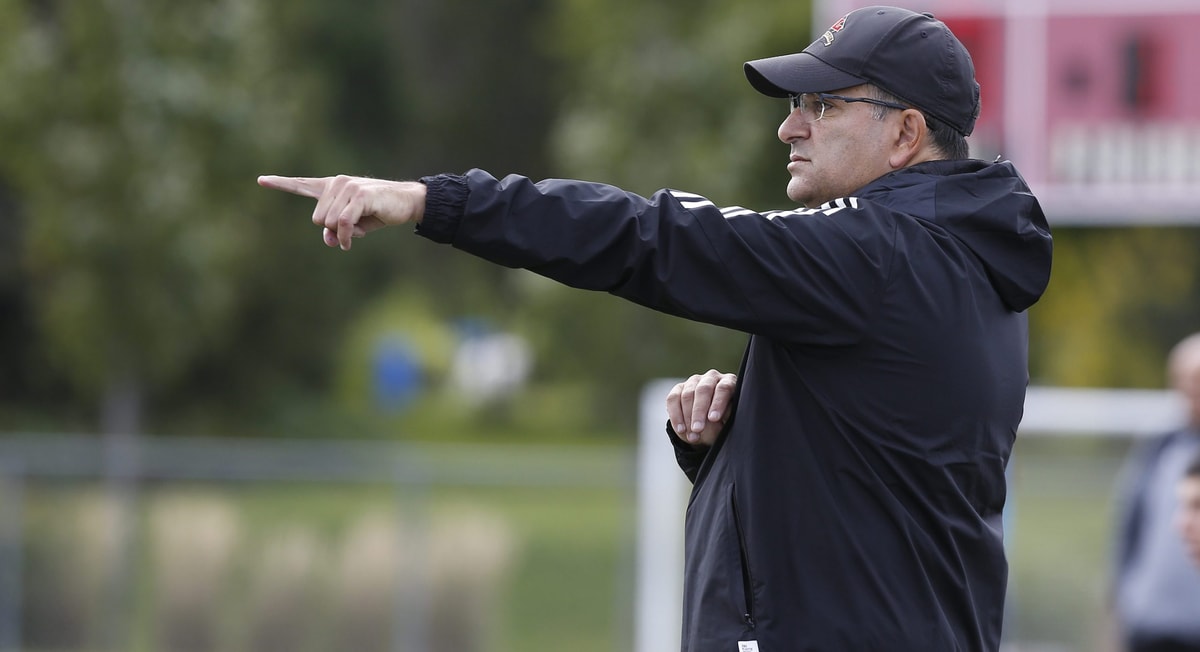 Samir Ghrib, entraîneur-chef du club de soccer masculin Rouge et Or de l'Université Laval.