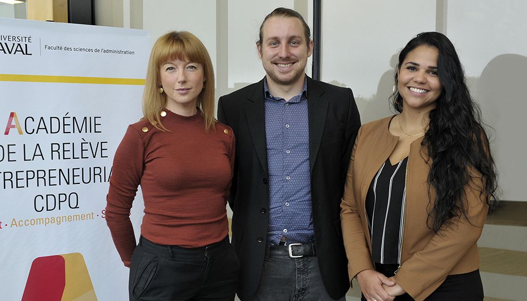 <p>Marianne Lirette, responsable du développement et des opérations de l’Académie de la relève entrepreneuriale — CDPQ, en compagnie des entrepreneurs Alexandre Chamberland et Andrea Gomez.</p>