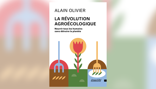 L’agroécologie peut se décrire comme la rencontre entre l’agriculture, l’écologie et la sociologie. Cette approche s’intéresse au système alimentaire dans son entier, non seulement à l’agriculture, mais aussi à la production, la transformation, la distribution, l’entreposage et la consommation de la nourriture.