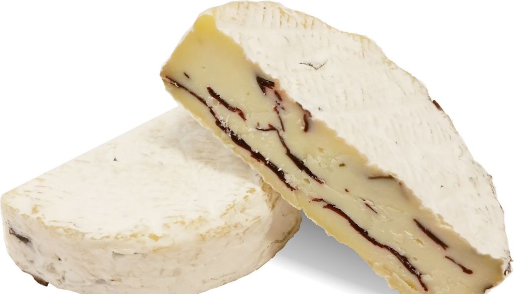 L'un des fromages créés par les chercheurs contient une algue rouge, le petit goémon. Son goût iodé, qui évoque la mer, se conjugue bien au goût du camembert.