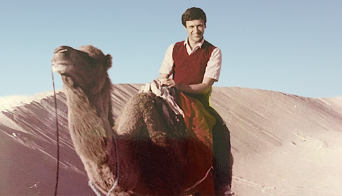 Soufiane Bensaidane, lors d'un voyage au sud de l’Algérie en 1986, alors qu'il est en externat de médecine.