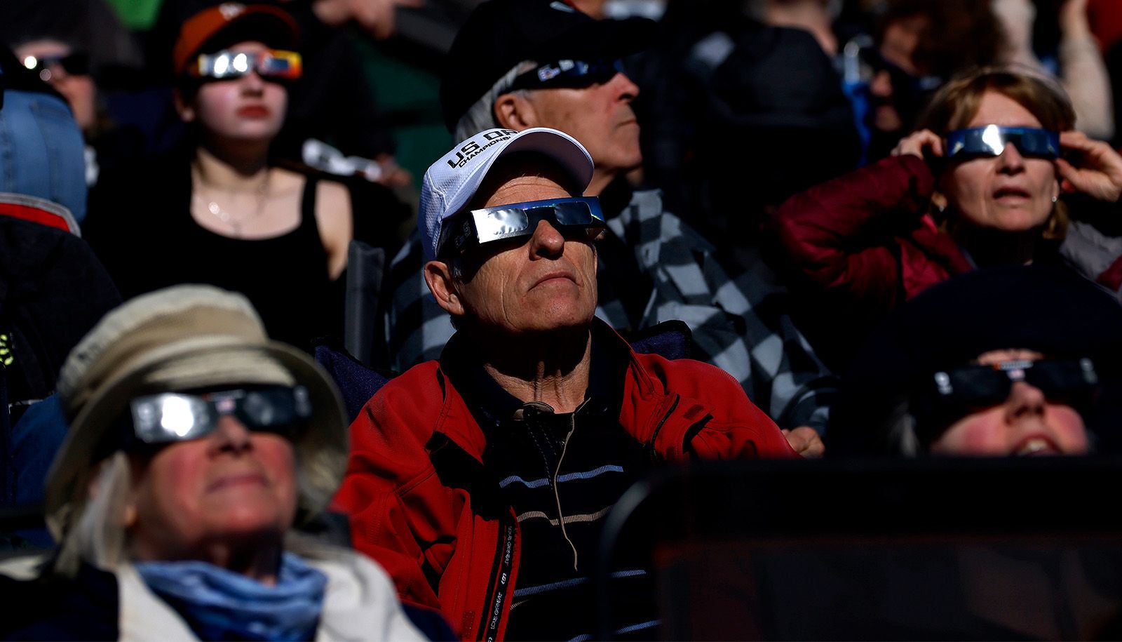 <p>Le public, comme plongé dans un film de science-fiction</p>