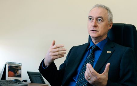 <p>«Nous sommes en train d'envisager la création d'un centre d'aide en français», révèle en entrevue François Pothier, nouveau vice-recteur adjoint à la qualité de la formation et à l'appui à la réussite.</p>