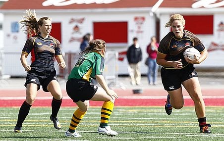 «Au-delà de son aspect rude, le rugby, notamment la phase qu'on appelle la mêlée, demande des habiletés stratégiques et techniques fascinantes», estime Marie-Pier Pineault-Reid.