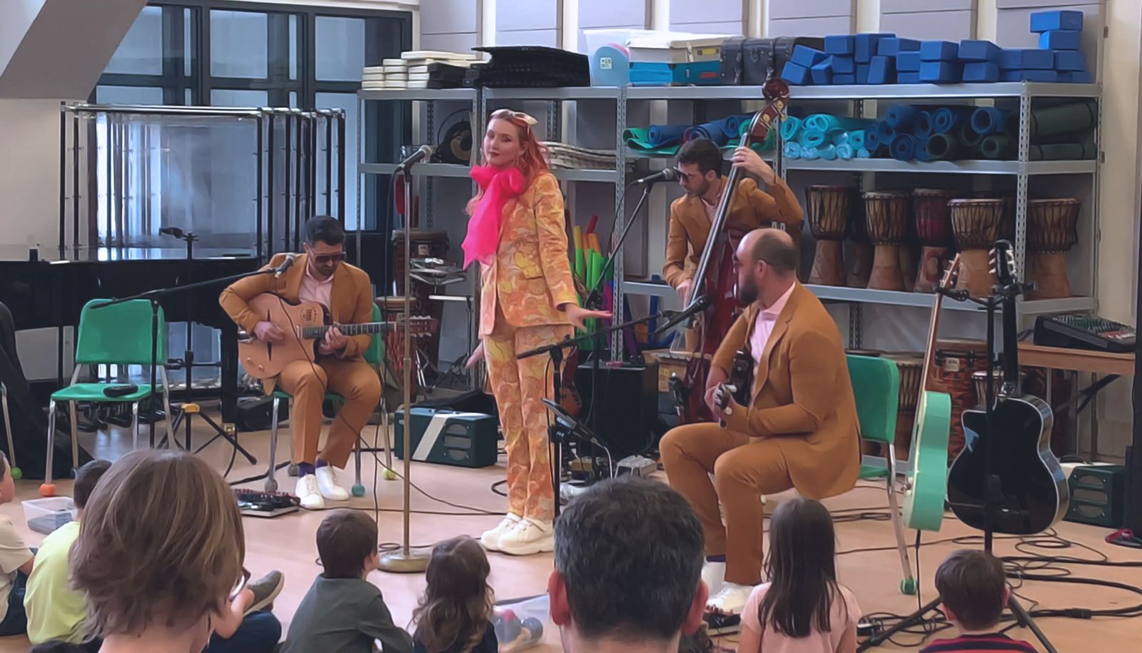 <p>Le groupe The Lost Fingers, dont François Rioux, professeur à la Faculté de musique (à gauche), est membre.</p>