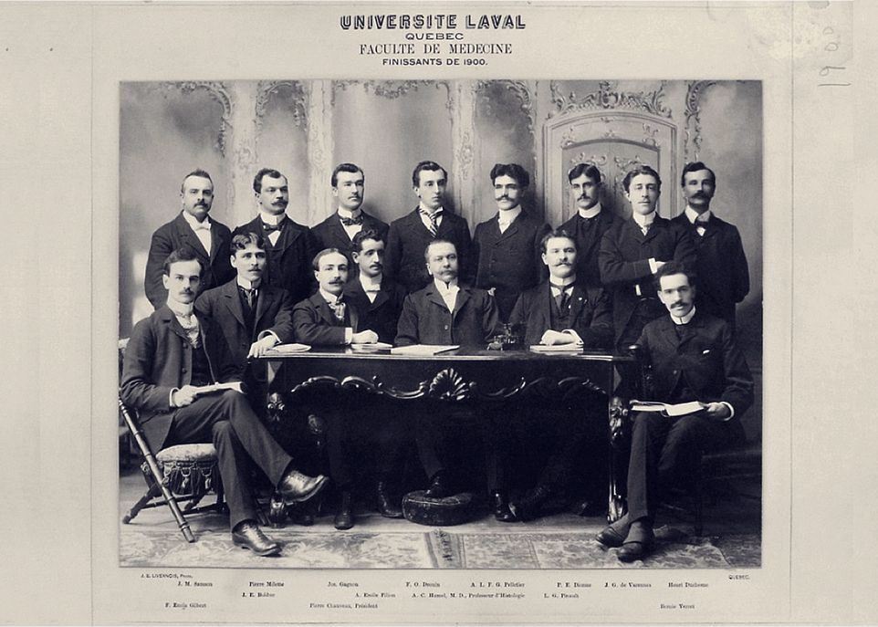 fmed-finissants-faculte-medecine-ulaval-1900-credit-cf-article